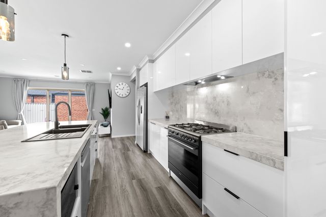 MELAMINE DOORS